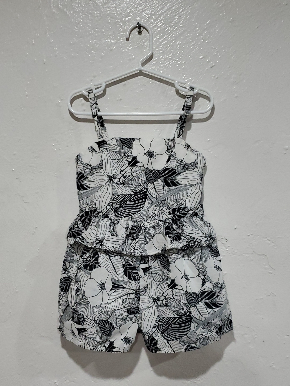 Janie and Jack Black & White Floral Romper Size 4